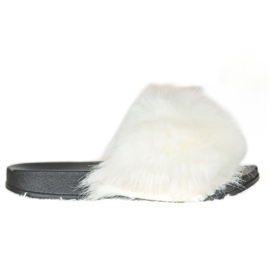 SHELOVET Comfortable Fur Slippers white SHELOVET Comfortable Fur Slippers white