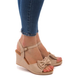 Wedge Sandals WF-61 Beige black Wedge Sandals WF-61 Beige black