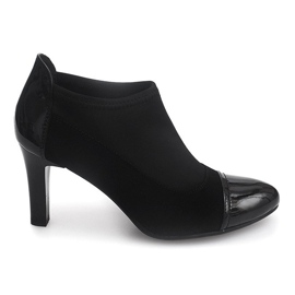 Elegant Boots On A Post 8367 Black