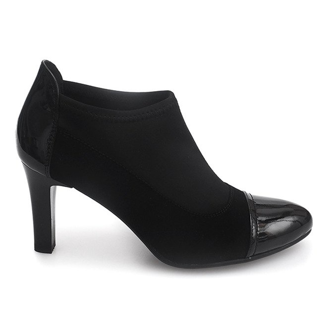 Elegant Boots On A Post 8367 Black