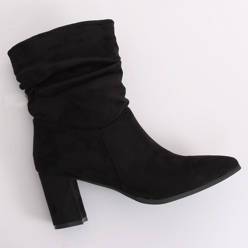 Black 5582 Black sloping boots