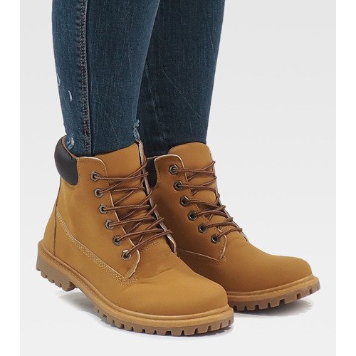 B788 Yellow wooden trappers