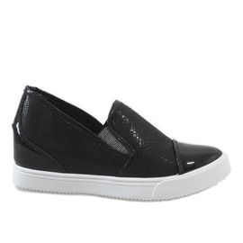 Black sneakers on the wedge DD437-1 Black sneakers on the wedge DD437-1