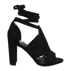 Black sandals tied to the ankle NS112P Black