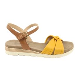 Caprice beige / lemon leather sandals brown yellow