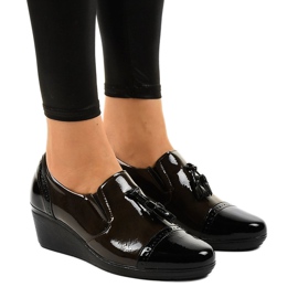 Black wedge shoes 7-9022
