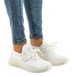 White women's sports shoes B-6851