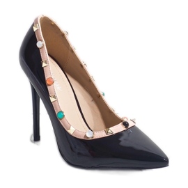 Black lacquered heels with studs 98273-114