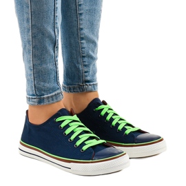 Classic navy blue sneakers W03