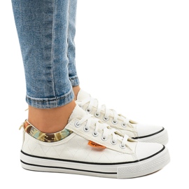 Classic white sneakers W11