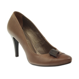 Kaniowski 125 brown leather pumps