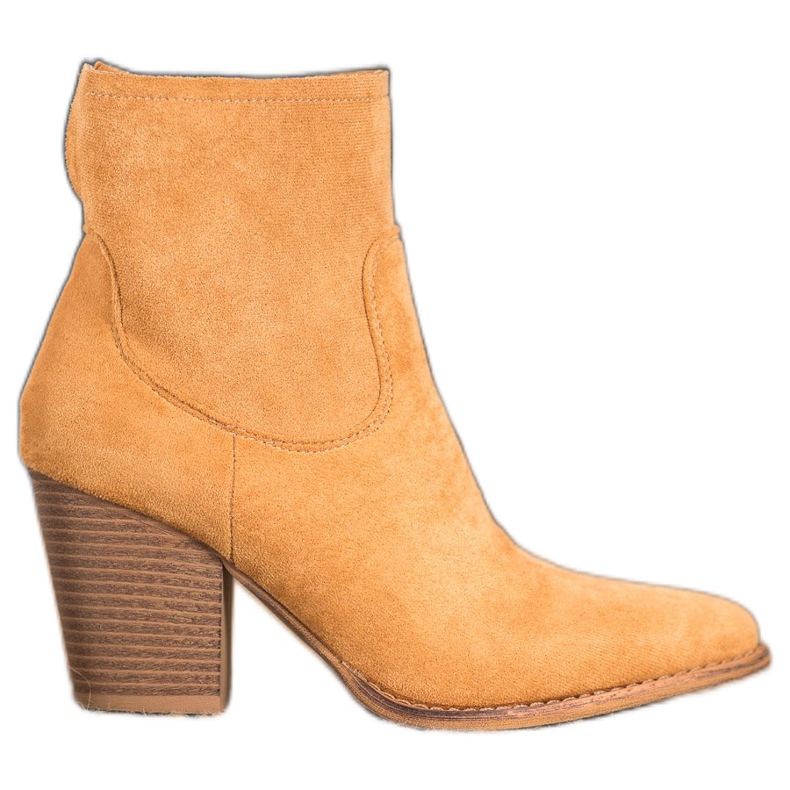 Seastar Slip-on boots on a post brown