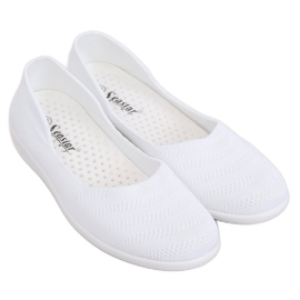 IC03 White mesh ballerinas
