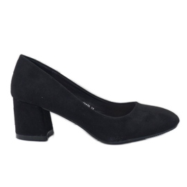 Black pumps on the JF619 eco-suede pillar