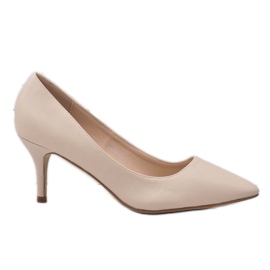 Beige low pumps on a K308 heel