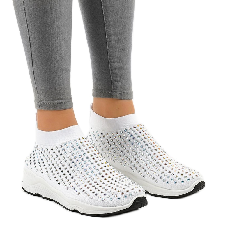 White sports shoes with cubic zirconias LG27