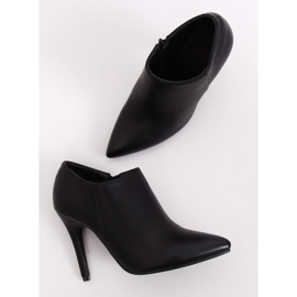 Black leather shoes on a pin TX-1850-1 Black Black leather shoes on a pin TX-1850-1 Black