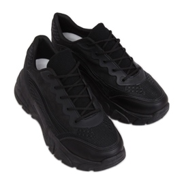 Black DML902 All Black sports shoes