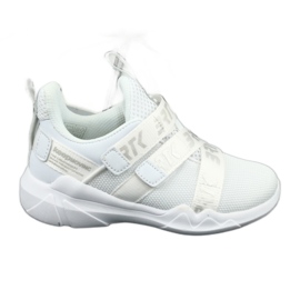 Sports shoes leather insert Bartek 78213 white Sports shoes leather insert Bartek 78213 white