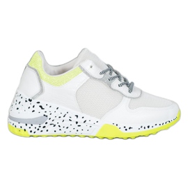 SHELOVET Sneakers With Mesh white