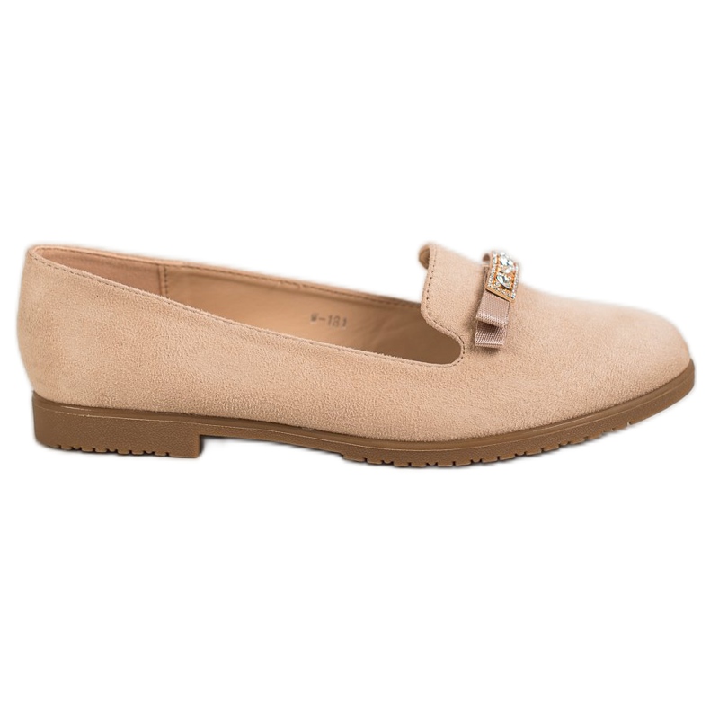 Miss Laura Lords With Ornament brown