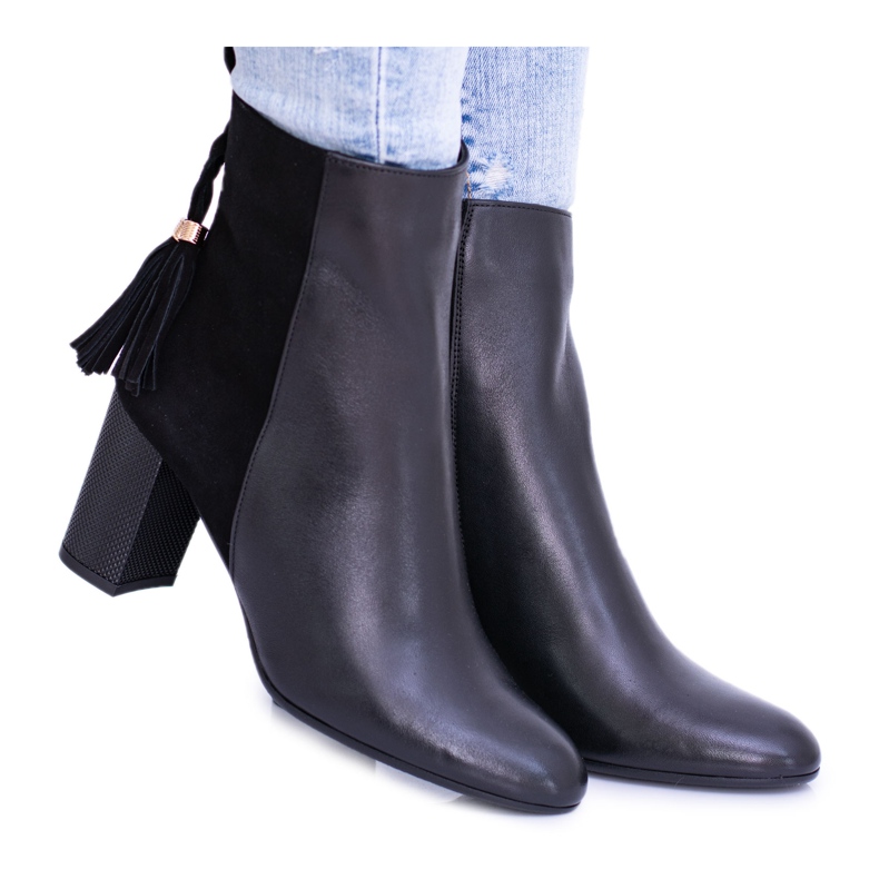 Black women's boots on a heel Laura Messi 1821