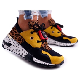 Women's Sport Shoes Vices Yellow Million Reasons