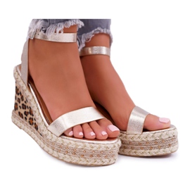 Women's Sandals Lu Boo On a Wedge Linen Golden Shiran Women's Sandals Lu Boo On a Wedge Linen Golden Shiran