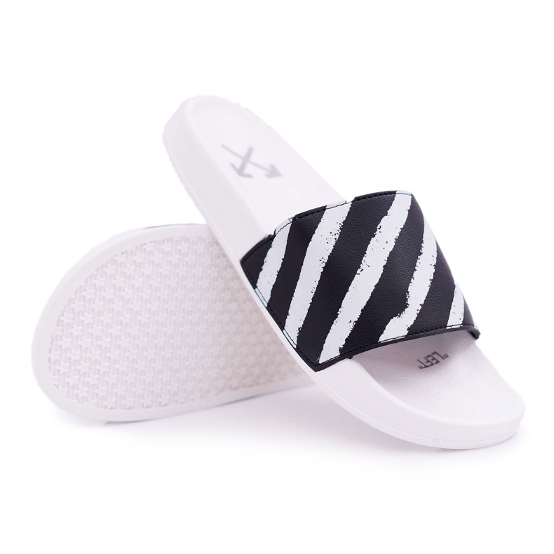 Aynna Women's White Slippers black