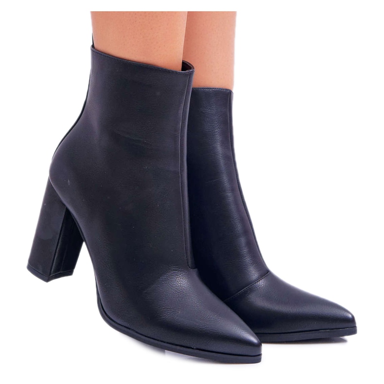 FRID Women's Boots On A High Heel, Zipper With Spitz Black Ferol