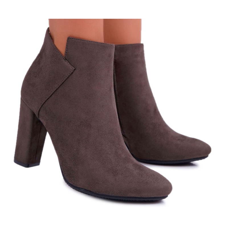 Vinceza Women's Boots On Heel Suede Khaki Ruffle