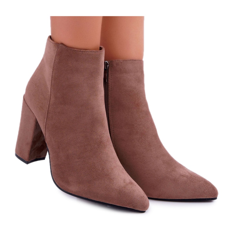 FW1 Women's boots on a heel Suede Khaki Sharks