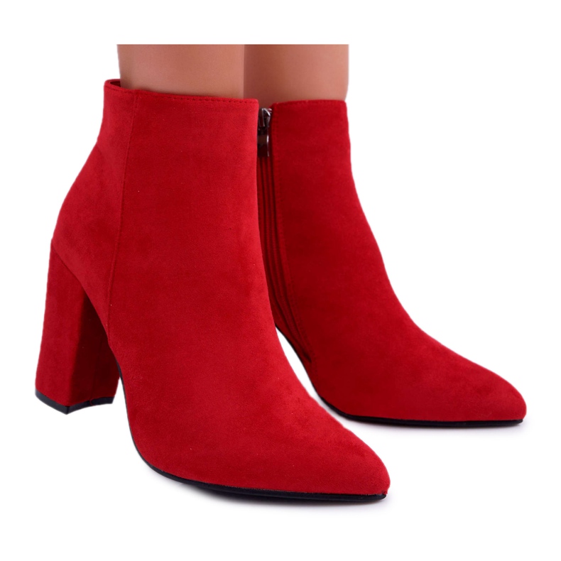 FW1 Women's boots on a heel Suede Red Sharks