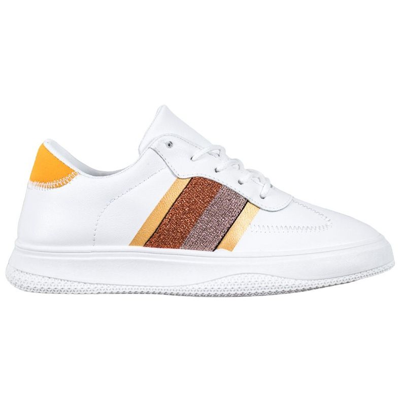 Small Swan Fashionable Sports Shoes white