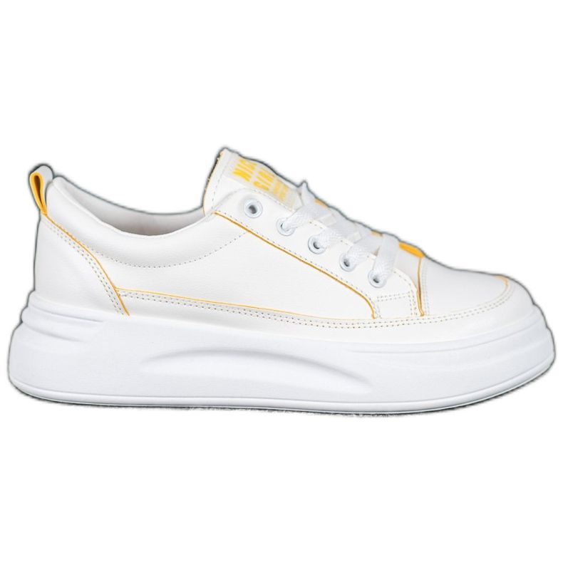 SHELOVET Sneakers On The Nice Girl Platform white