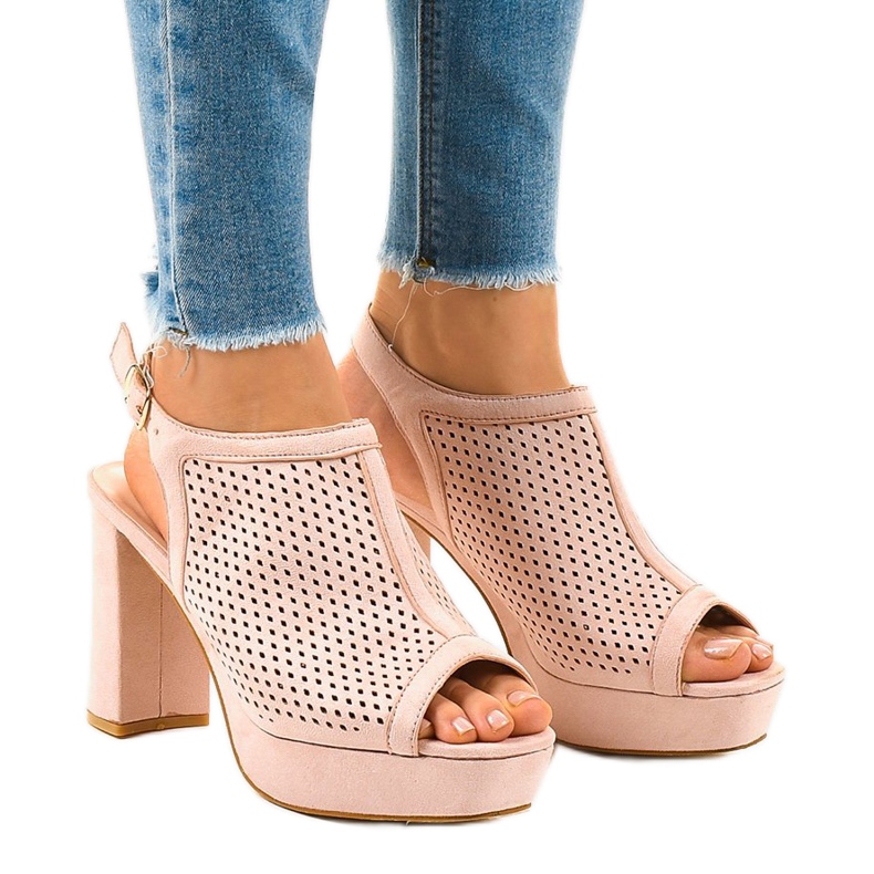 Beige openwork heel sandals 9R82