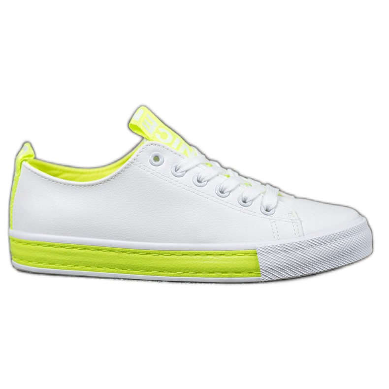 Bestelle Nice sports sneakers white Bestelle Nice sports sneakers white