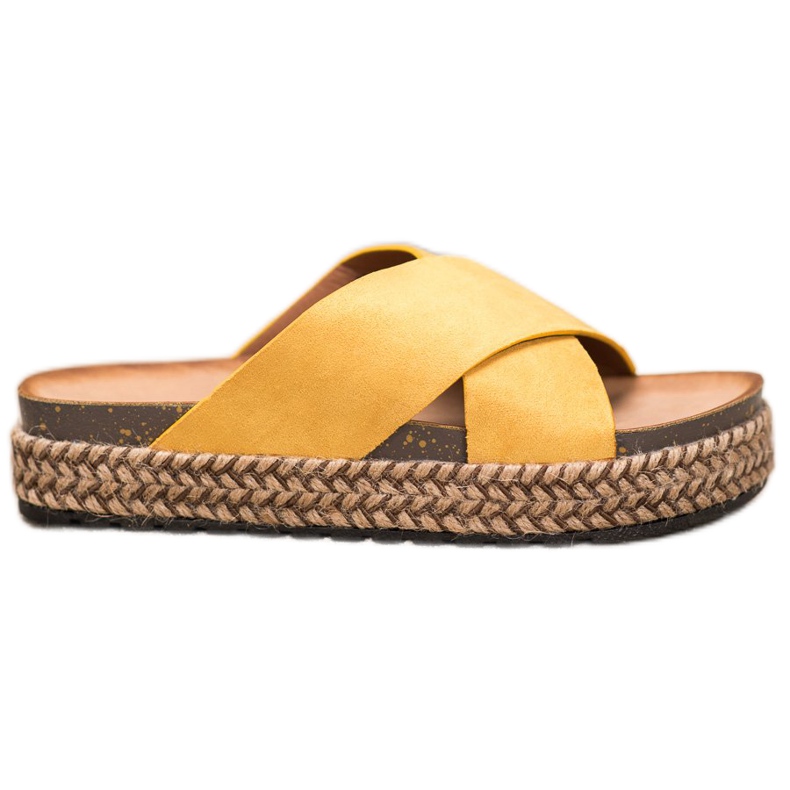 Comer Comfortable Slippers On The Platform yellow
