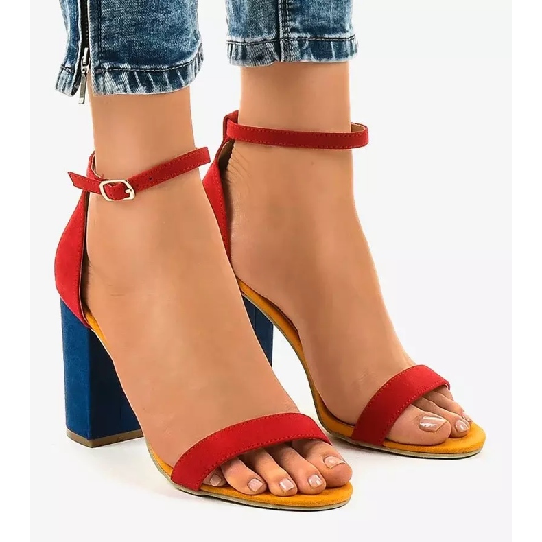 Red and navy blue sandals on a post with a buckle 0280-135