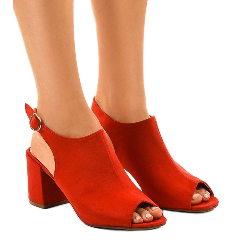 Red high-heeled sandals with an upper Z029