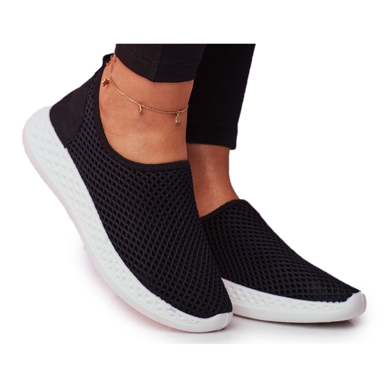 SEA Women's Sport Slip-on Black Gestacio