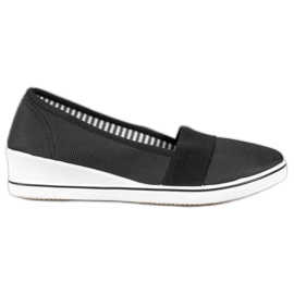 Renda Black Slipons On Wedge Renda Black Slipons On Wedge