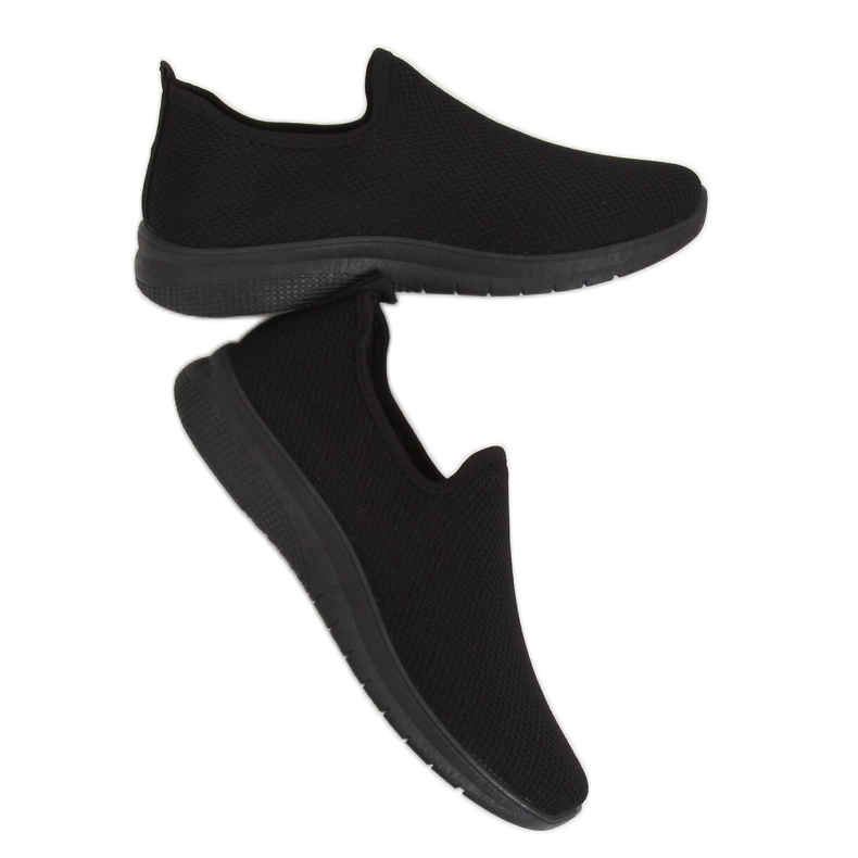 Black sports shoes 7079 Black