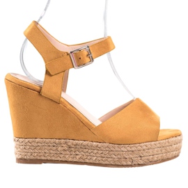 Clowse Yellow Sandals On A High Heel Clowse Yellow Sandals On A High Heel