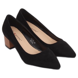 Pumps on a wooden heel black CL75P Black