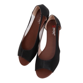 Black NH-23P Black ballerinas exposed