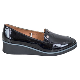 Vinceza Lacquered Wedge Pumps black