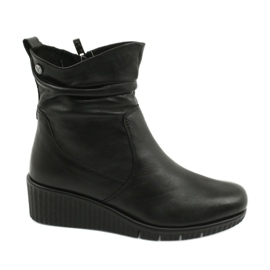 Caprice Walking On Air wedge boots black