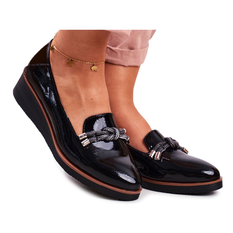 Vinceza Women's Black Moccasins Lacquered on the Abba wedge