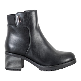 J. Star Comfortable boots on a post black J. Star Comfortable boots on a post black